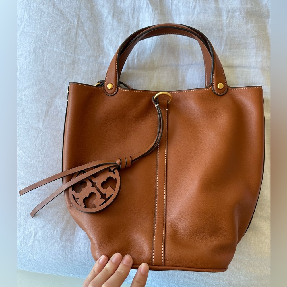 Tory Burch Miller Bucket Bag- like new